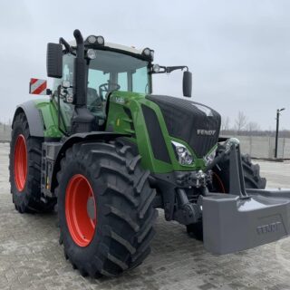 FENDT 824 VARIO